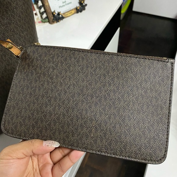 Michael Kors Tote Brown Tan bag - Picture 7 of 7